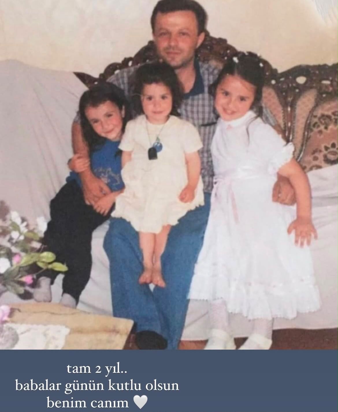 Amcasıyla bebeklik fotoğrafı